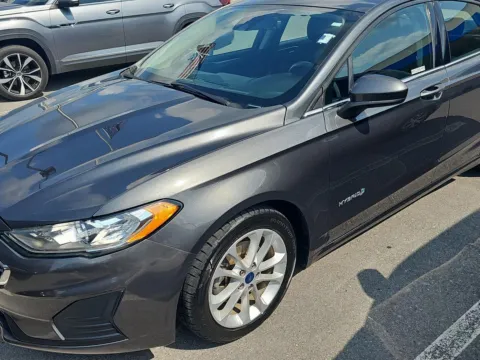 Gray 2019 Ford Fusion Hybrid SE for sale in Alcoa, TN