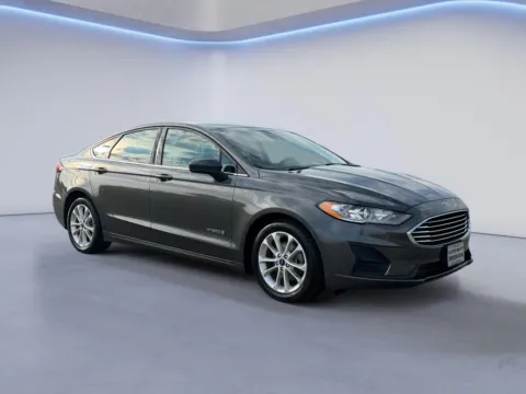 Gray 2019 Ford Fusion Hybrid SE for sale in Alcoa, TN
