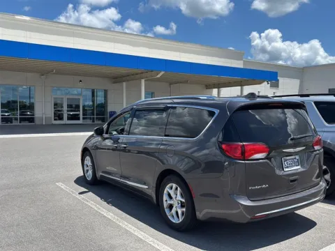 More photos of 2018 CHRYSLER PACIFICA TOURLP at Airport Honda, TN