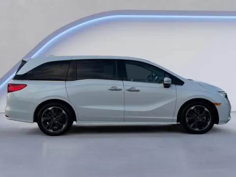 Photos of 2024 Honda Odyssey Elite for sale in Alcoa, TN at Airport Honda