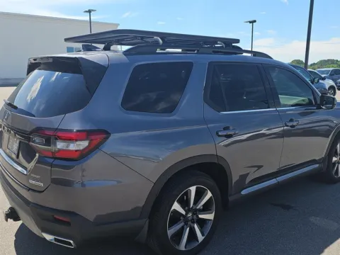 More photos of 2025 HONDA PILOT TRG at Airport Honda, TN