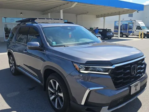 More photos of 2025 HONDA PILOT TRG at Airport Honda, TN