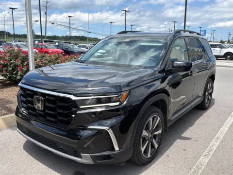 More photos of 2023 HONDA PILOT ELITE at Airport Honda, TN