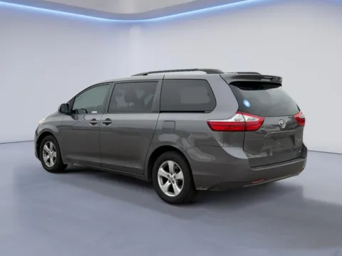 More photos of 2017 TOYOTA Sienna LE 8-Passenger at Airport Honda, TN