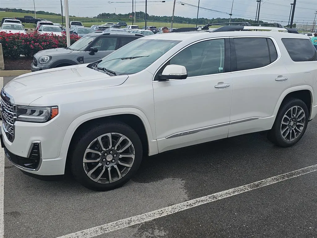 White 2020 GMC Acadia Denali for sale in Alcoa, TN