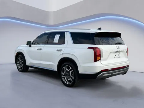More photos of 2023 Hyundai Palisade SEL at Airport Honda, TN