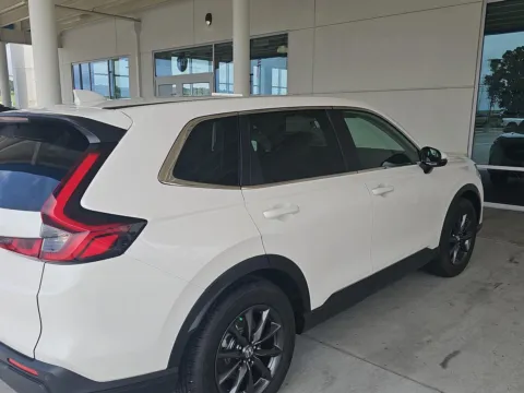 More photos of 2026 Honda CR-V EX-L at Airport Honda, TN