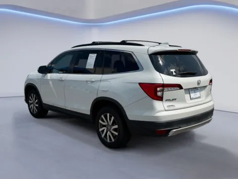More photos of 2020 Honda Pilot EX-L at Airport Honda, TN