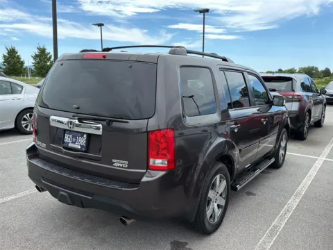 More photos of 2013 Honda Pilot Touring at Airport Honda, TN