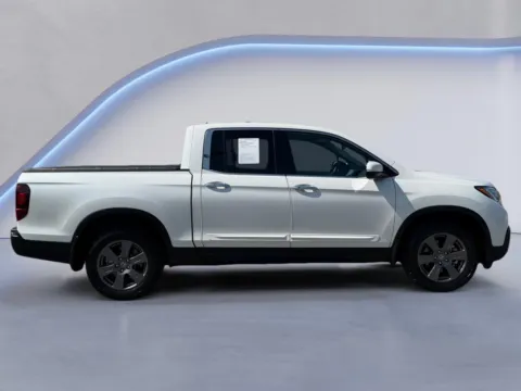 Photos of 2020 Honda Ridgeline RTL-E for sale in Alcoa, TN at Airport Honda