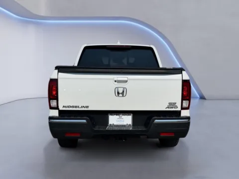 More photos of 2020 Honda Ridgeline RTL-E at Airport Honda, TN