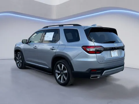 More photos of 2025 Honda Pilot Elite at Airport Honda, TN