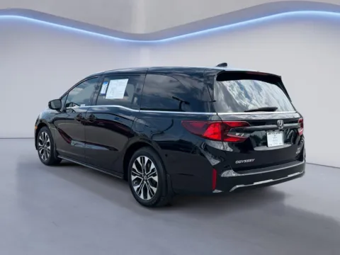 More photos of 2025 Honda Odyssey Elite at Airport Honda, TN