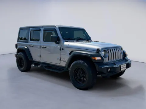 Silver 2018 Jeep Wrangler Unlimited Sport S for sale in Alcoa, TN