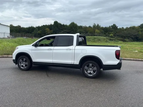 More photos of 2025 Honda Ridgeline TrailSport at Airport Honda, TN
