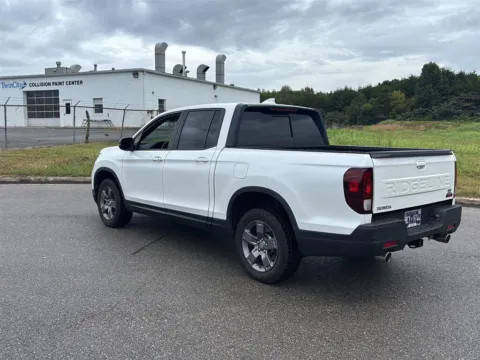 More photos of 2025 Honda Ridgeline TrailSport at Airport Honda, TN