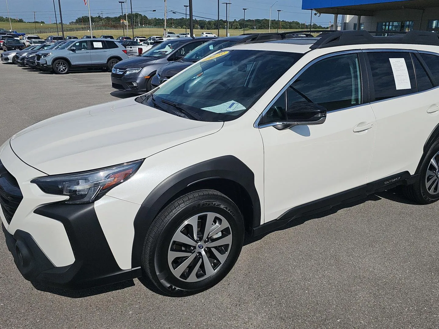 White 2023 Subaru Outback Premium for sale in Alcoa, TN