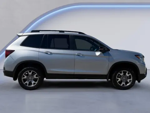 Photos of 2023 Honda Passport TrailSport for sale in Alcoa, TN at Airport Honda
