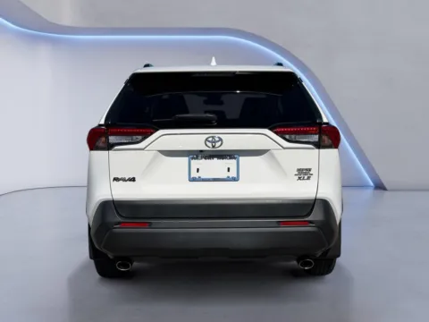 More photos of 2020 Toyota RAV4 XLE at Airport Honda, TN