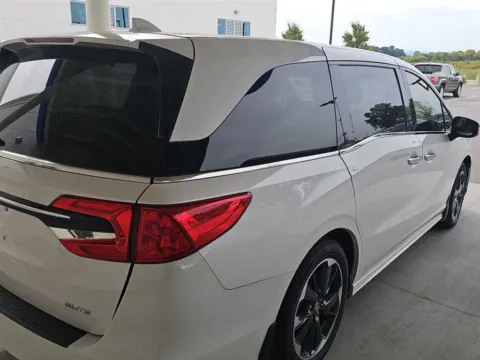 More photos of 2024 Honda Odyssey Elite at Airport Honda, TN