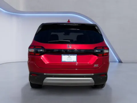 More photos of 2025 Honda Pilot EX-L at Airport Honda, TN