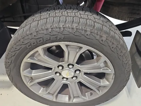More photos of 2016 Chevrolet Silverado 1500 LT at Airport Honda, TN