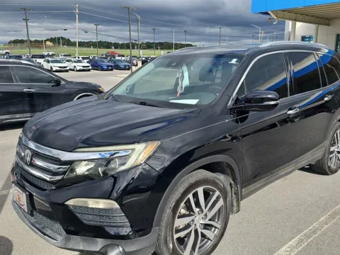 Black 2016 Honda Pilot Touring for sale in Alcoa, TN