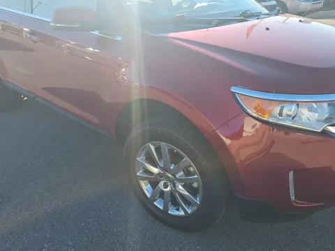 More photos of 2014 Ford Edge Limited at Airport Honda, TN