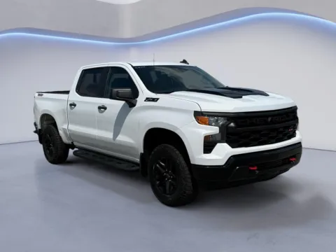 White 2023 Chevrolet Silverado 1500 Custom Trail Boss for sale in Alcoa, TN