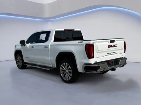 More photos of 2021 GMC Sierra 1500 SLT at Twin City Buick GMC, TN