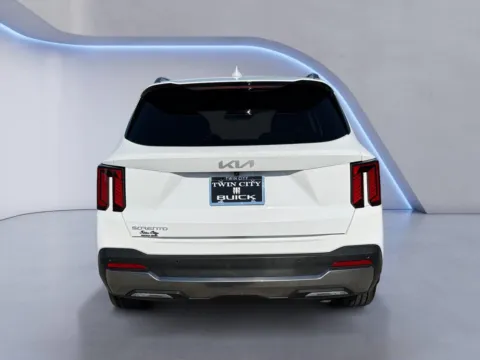 More photos of 2024 Kia Sorento SX at Twin City Buick GMC, TN