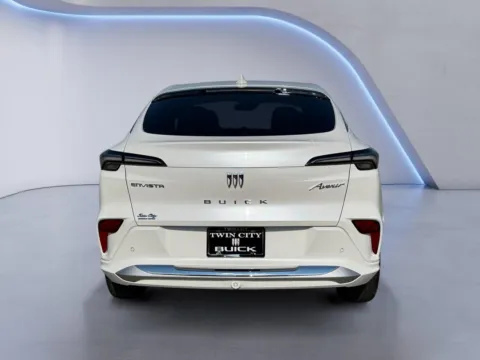 More photos of 2024 Buick Envista Avenir at Twin City Buick GMC, TN