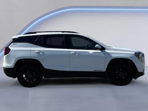 Photos of 2022 GMC Terrain SLT for sale in Alcoa, TN at Twin City Buick GMC