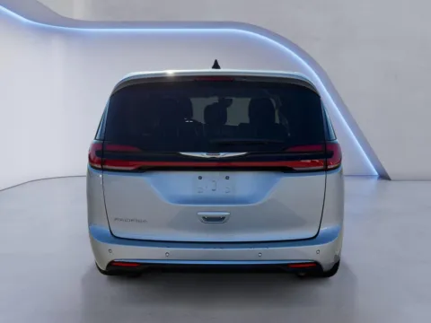 More photos of 2024 Chrysler Pacifica Touring L at Twin City Hyundai, TN