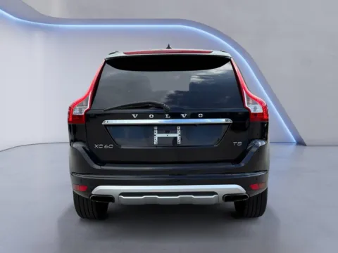 More photos of 2017 Volvo XC60 Dynamic at Twin City Hyundai, TN