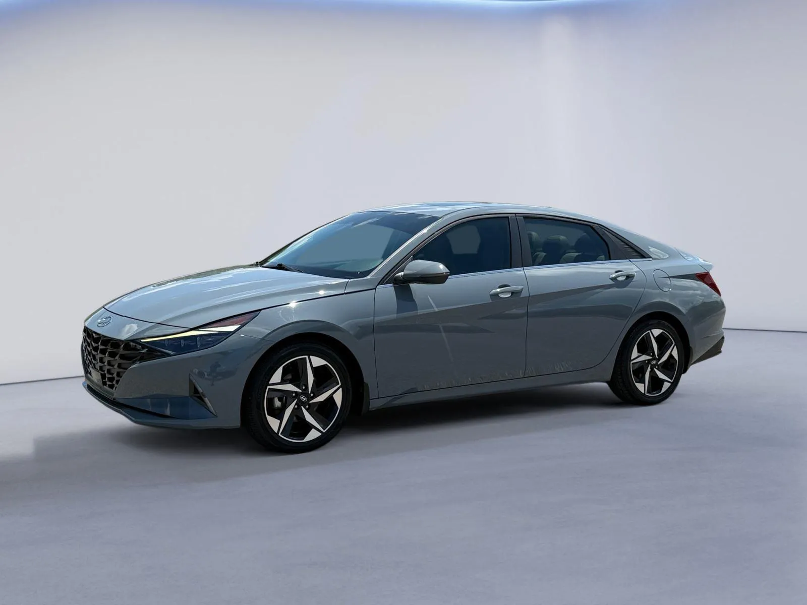 Gray 2023 Hyundai Elantra Hybrid Limited for sale in Alcoa, TN