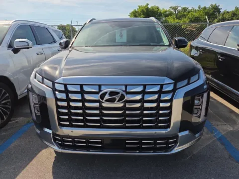 Photos of 2024 Hyundai Palisade Calligraphy for sale in Alcoa, TN at Twin City Hyundai