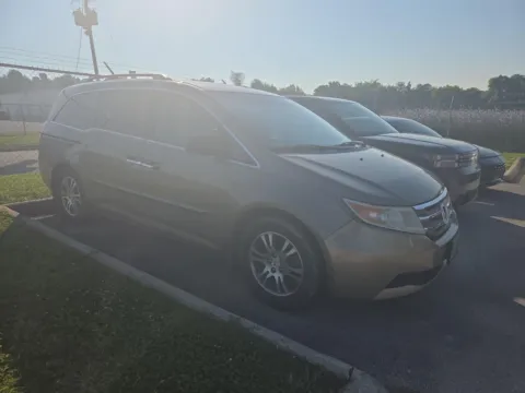 Photos of 2013 Honda Odyssey EX-L for sale in Alcoa, TN at Twin City Hyundai