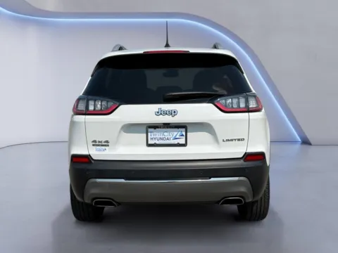 More photos of 2019 Jeep Cherokee Limited at Twin City Hyundai, TN