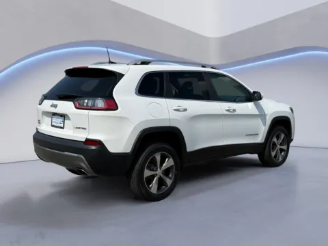 More photos of 2019 Jeep Cherokee Limited at Twin City Hyundai, TN