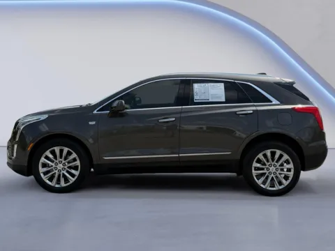 Photos of 2019 Cadillac XT5 Platinum AWD for sale in Alcoa, TN at Twin City Hyundai