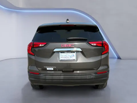 More photos of 2020 GMC Terrain SLE at Twin City Hyundai, TN