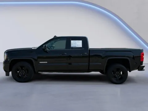 Photos of 2017 GMC Sierra 1500 SLE for sale in Alcoa, TN at Twin City Hyundai