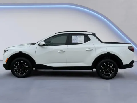 Photos of 2023 Hyundai Santa Cruz SEL Premium for sale in Alcoa, TN at Twin City Hyundai