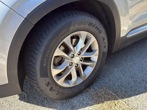 More photos of 2019 Hyundai Santa Fe SE at Twin City Hyundai, TN