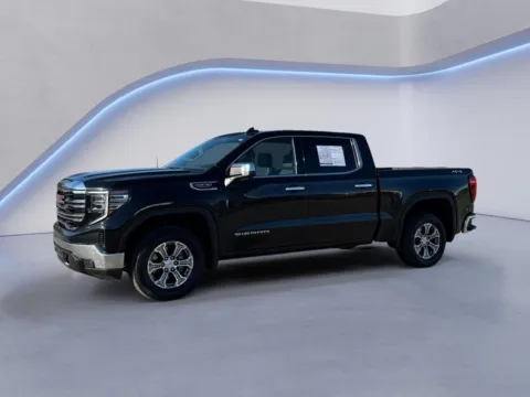 Black 2025 GMC Sierra 1500 SLT for sale in Alcoa, TN