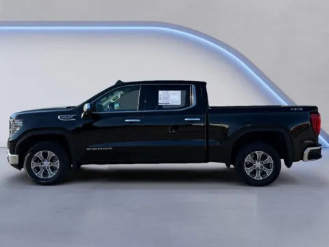Photos of 2025 GMC Sierra 1500 SLT for sale in Alcoa, TN at Twin City Hyundai