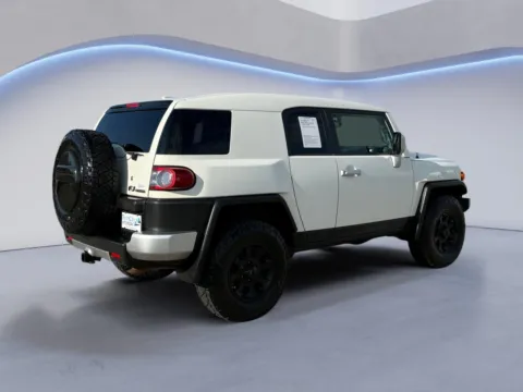 More photos of 2012 Toyota FJ Cruiser at Twin City Hyundai, TN