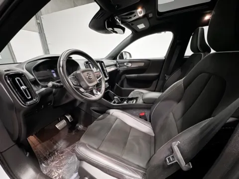 Photos of 2020 Volvo XC40 R-Design for sale in Carmel, IN at Indy Wholesale Direct