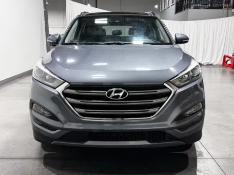 More photos of 2016 Hyundai Tucson Limited at Indy Wholesale Direct, IN